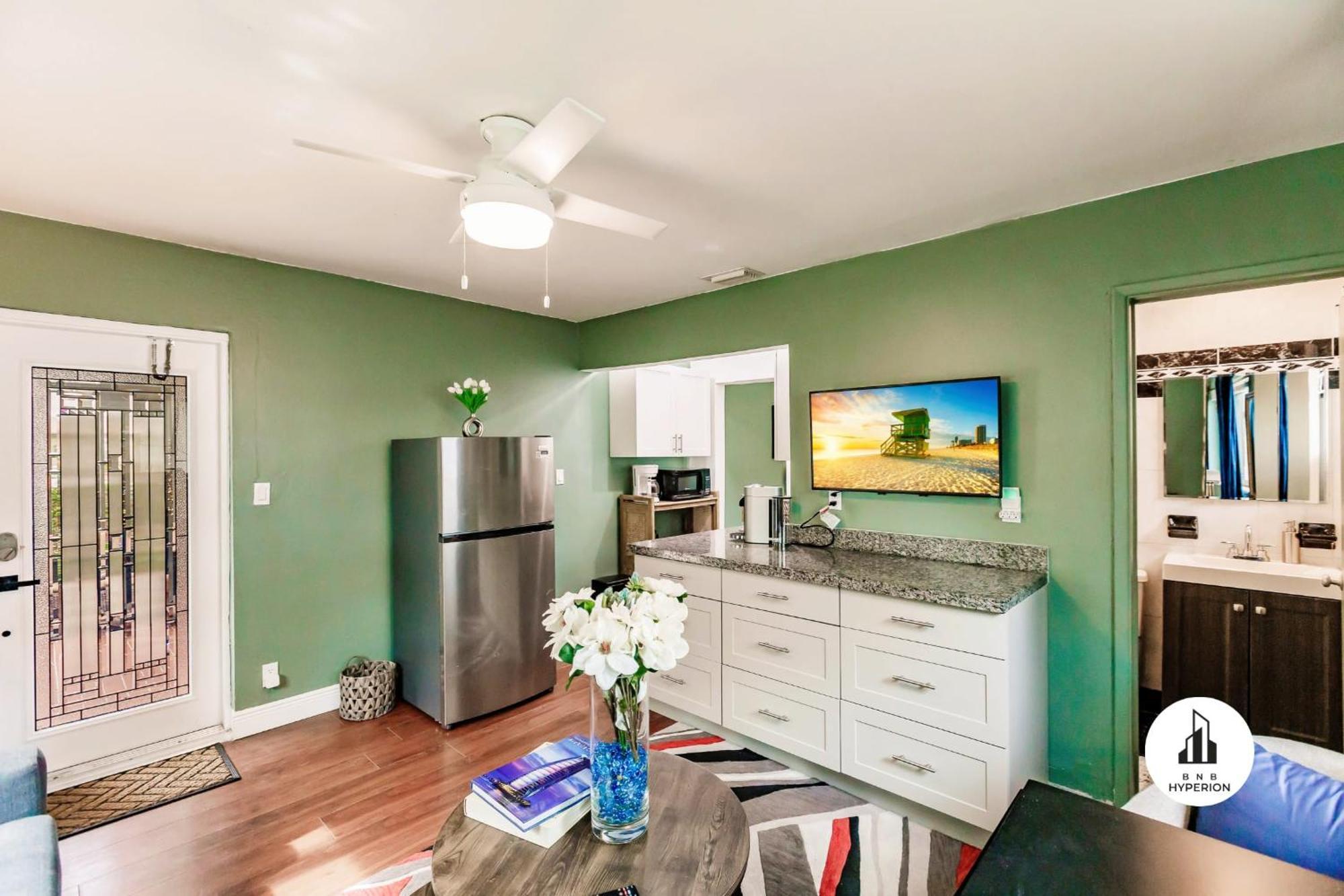 Uhost Ai - Updated 1B1B Hideaway - Sleeps 3 Hollywood Exterior foto